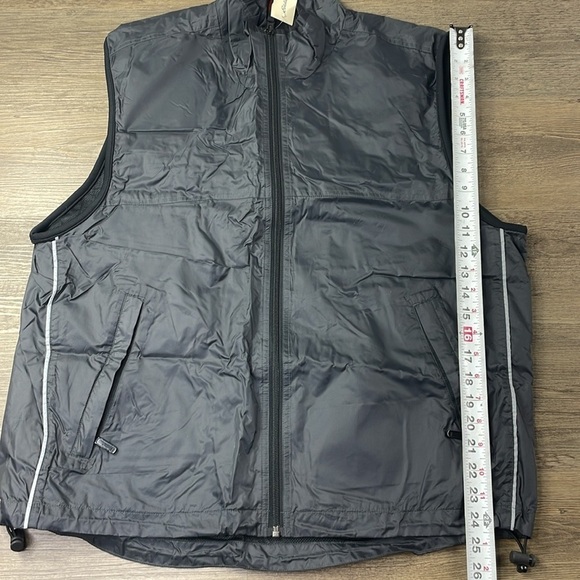 NWT Eddie Bauer Men’s Navy Blue Vest, size medium - Picture 9 of 9